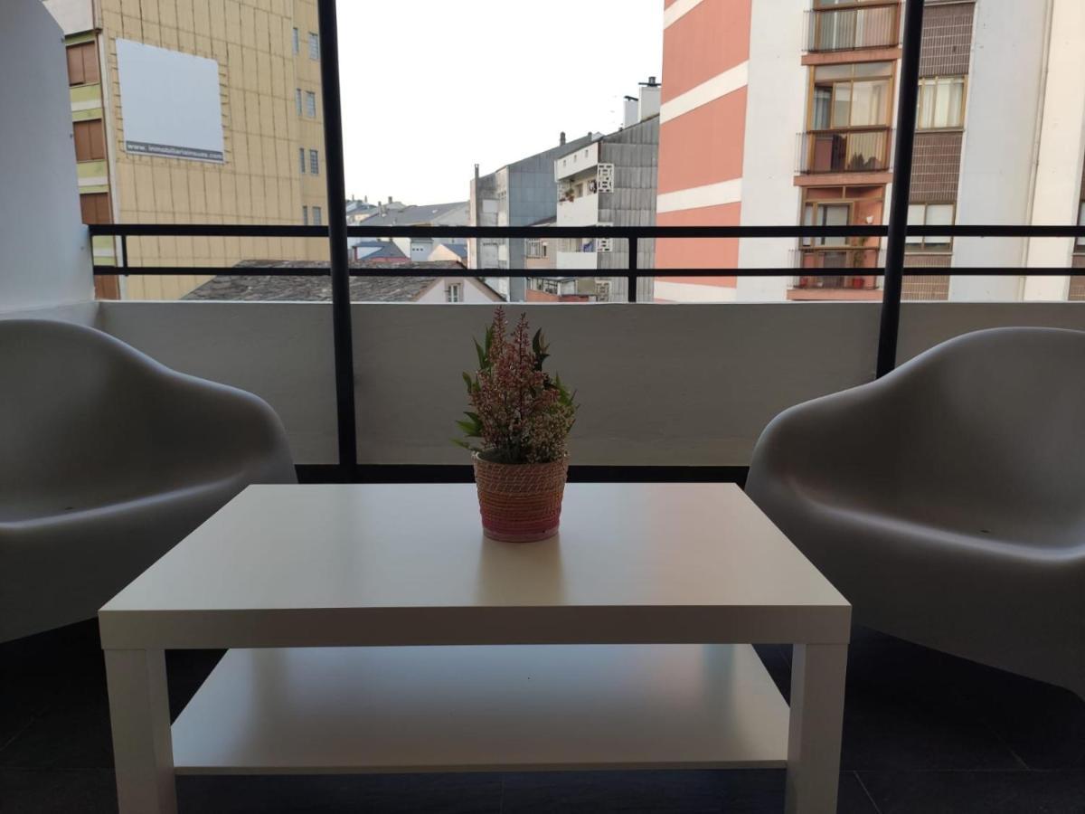 Byhouse Atico Calvo Sotelo A Sarria Exteriör bild